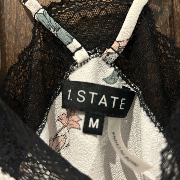 1 State White Tank Top - size M - Picture 2 of 3